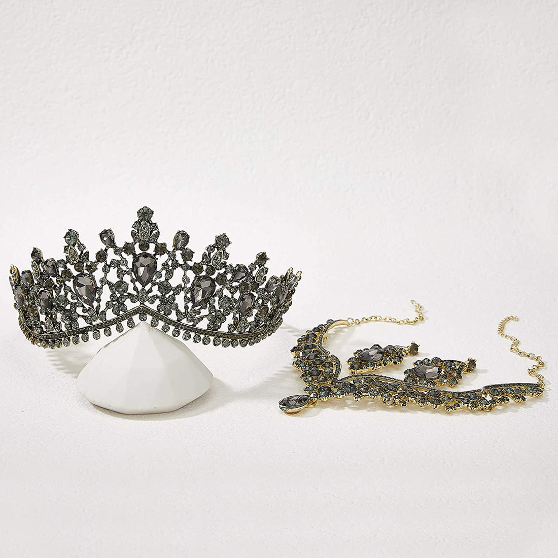 Vintage In Rome Black Austrian Crystal Bridal Tiara Necklace &amp; Earring Set