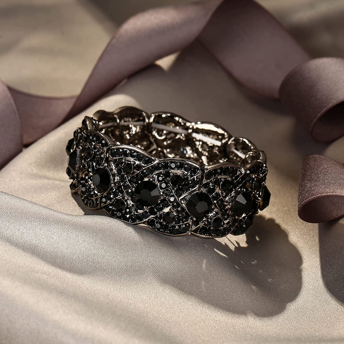 Crystal Black Alloy Pearl Stretch Wedding Bracelet